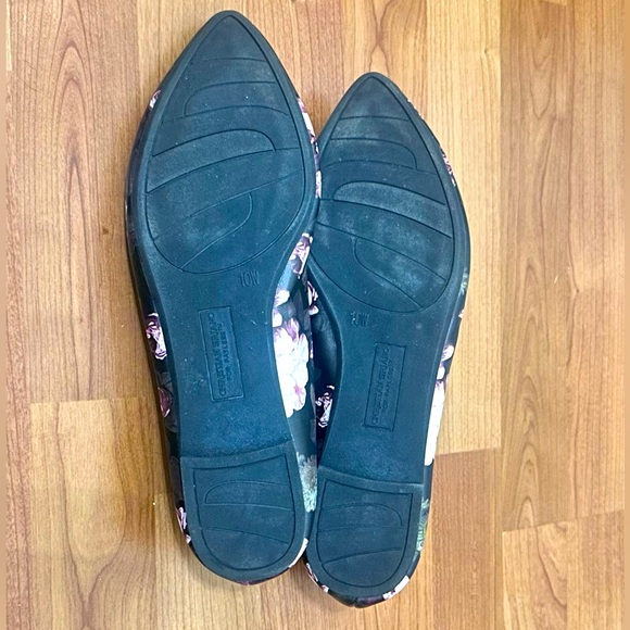 Christian Siriano Women's Floral Pointed Toe Flats - Picture 5 of 5